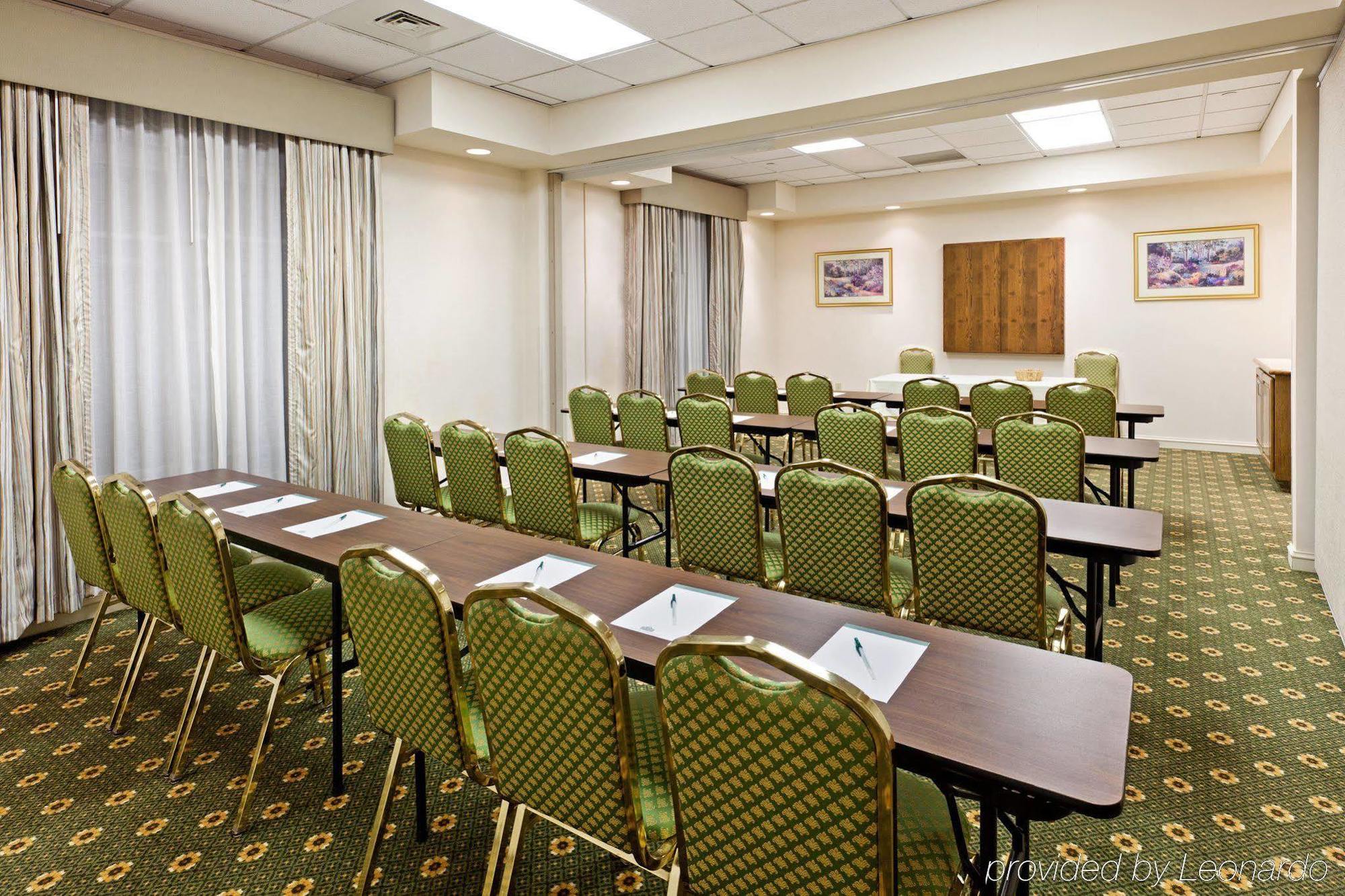 Country & By Radisson, Harrisburg West Hotel Mechanicsburg